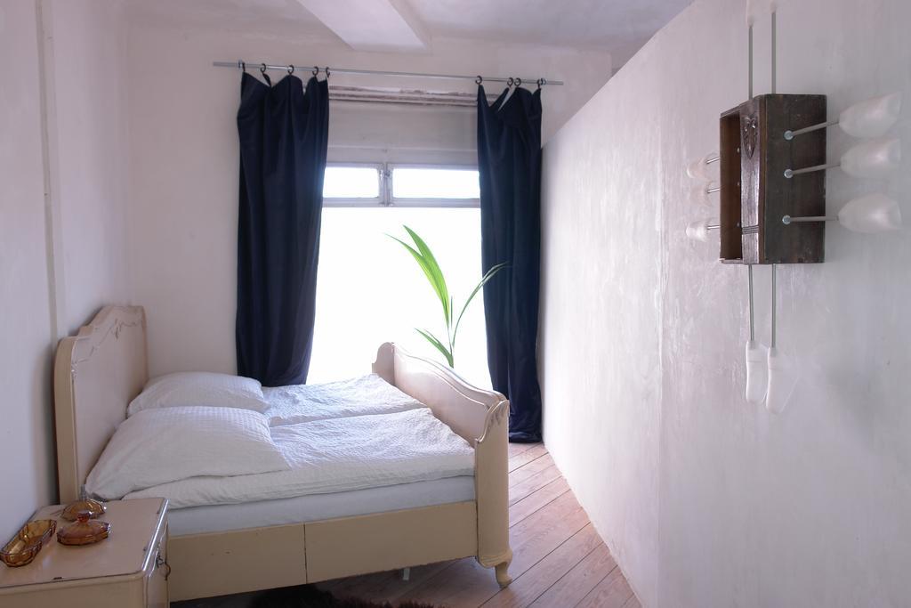 Ost-Apotheke Hostel Lipsia Esterno foto